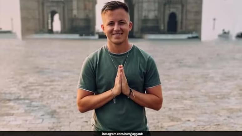 'मेरे पास पैसे नहीं हैं', इतना सुनते ही दुकानदार ने विदेशी मेहमान के साथ किया कुछ ऐसा, इंटरनेट पर दिल जीत रहा ये खास पल