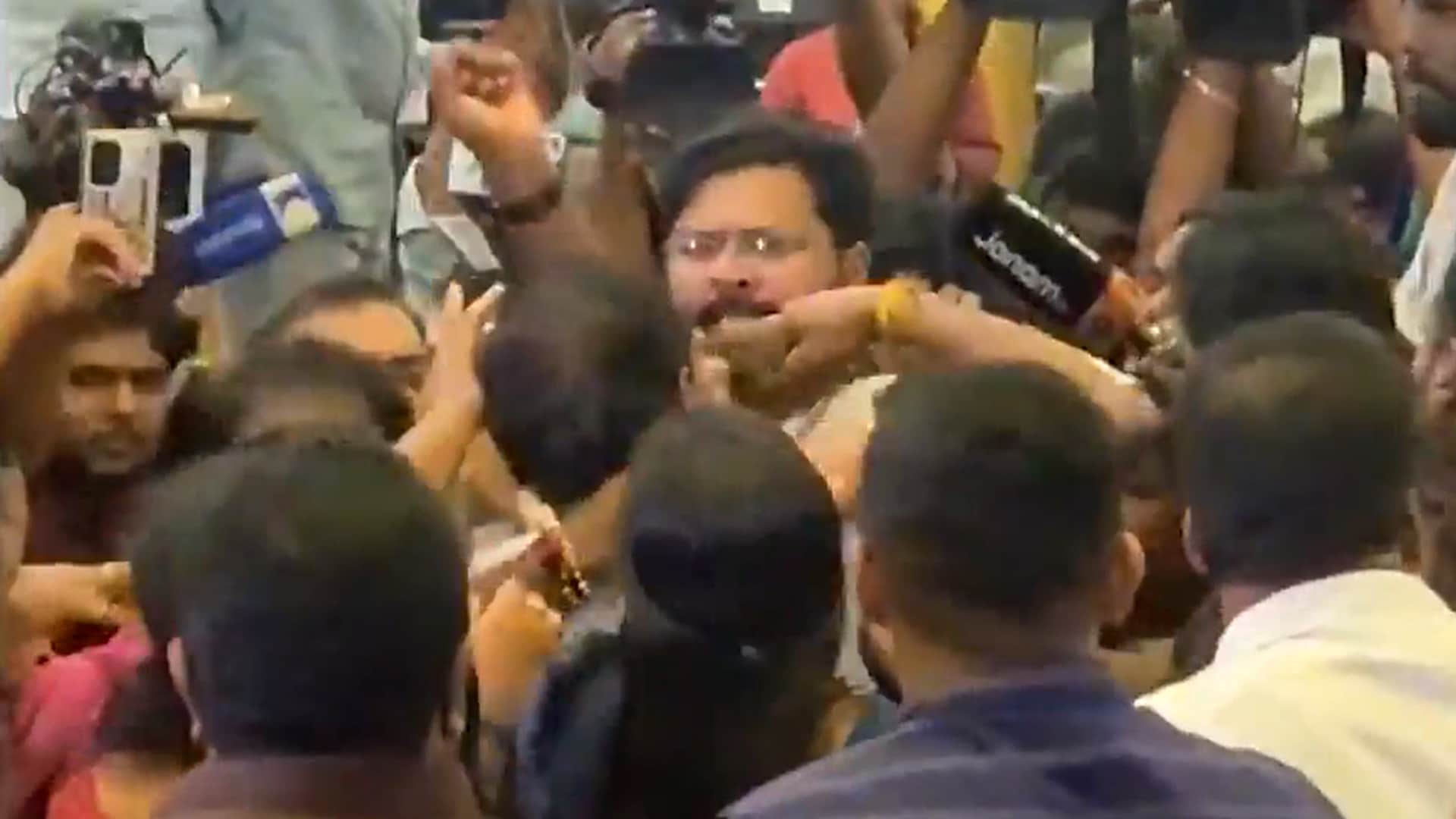 Chaos in Thiruvananthapuram Council, BJP-Congress Clash Turns Violent