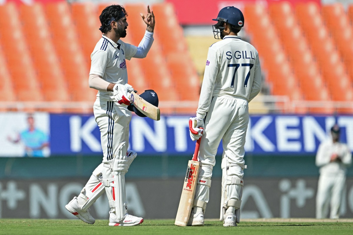 One-Off Test LIVE: 6, 6, 6 - Pant Makes Afg Pay; Gill Completes 50 In Style