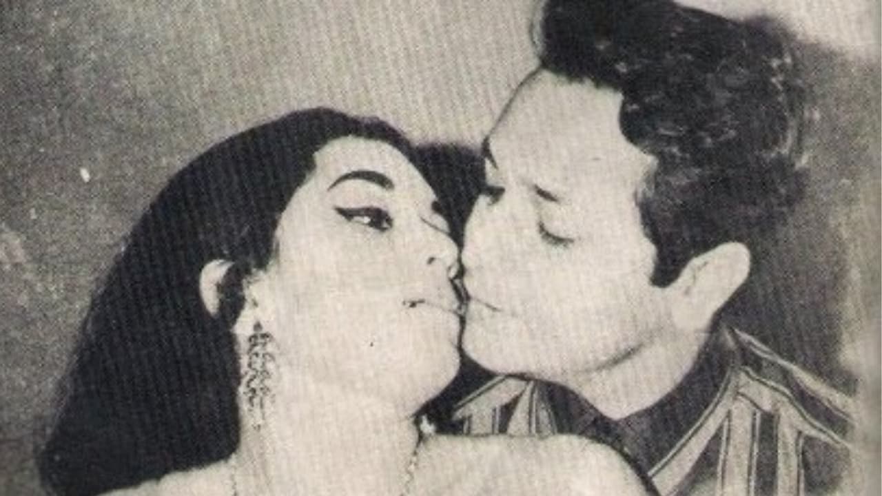 Rekha recounts Biswajeet kiss incident, saying she did not consent
