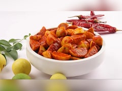 सादी दाल-रोटी भी लगेगी मजेदार! घर पर बनाएं आलू का चटपटा अचार, हर निवाला हो जाएगा स्वाद से भरपूर