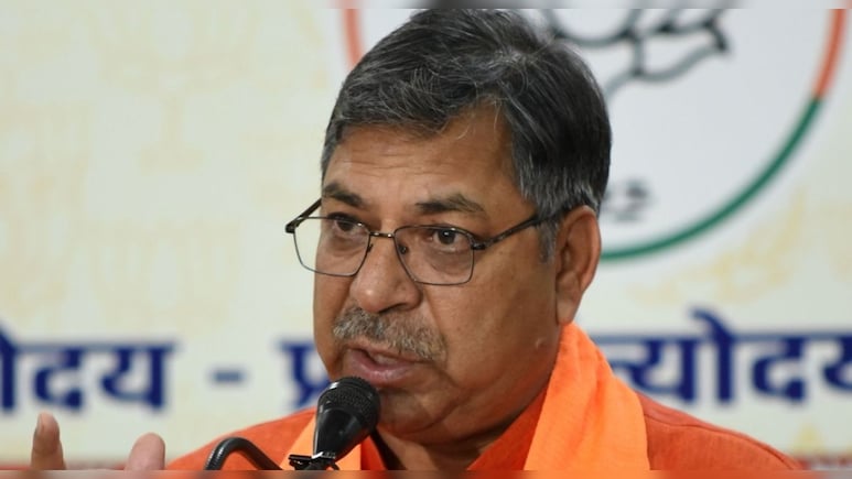 सतीश पून&zwj;िया को गिफ्ट में शॉल, बुके और साफा नहीं पंसद, बताया उन्हें उपहार में क्&zwj;या चाहिए