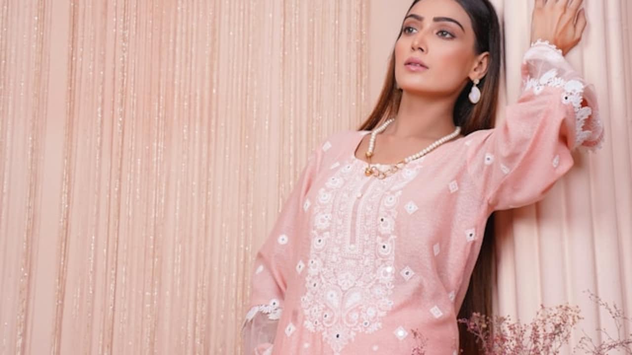 Upgrade your summer wardrobe with these soft and stylish cotton kurtas Upgrade your summer wardrobe with these soft and stylish cotton kurtas