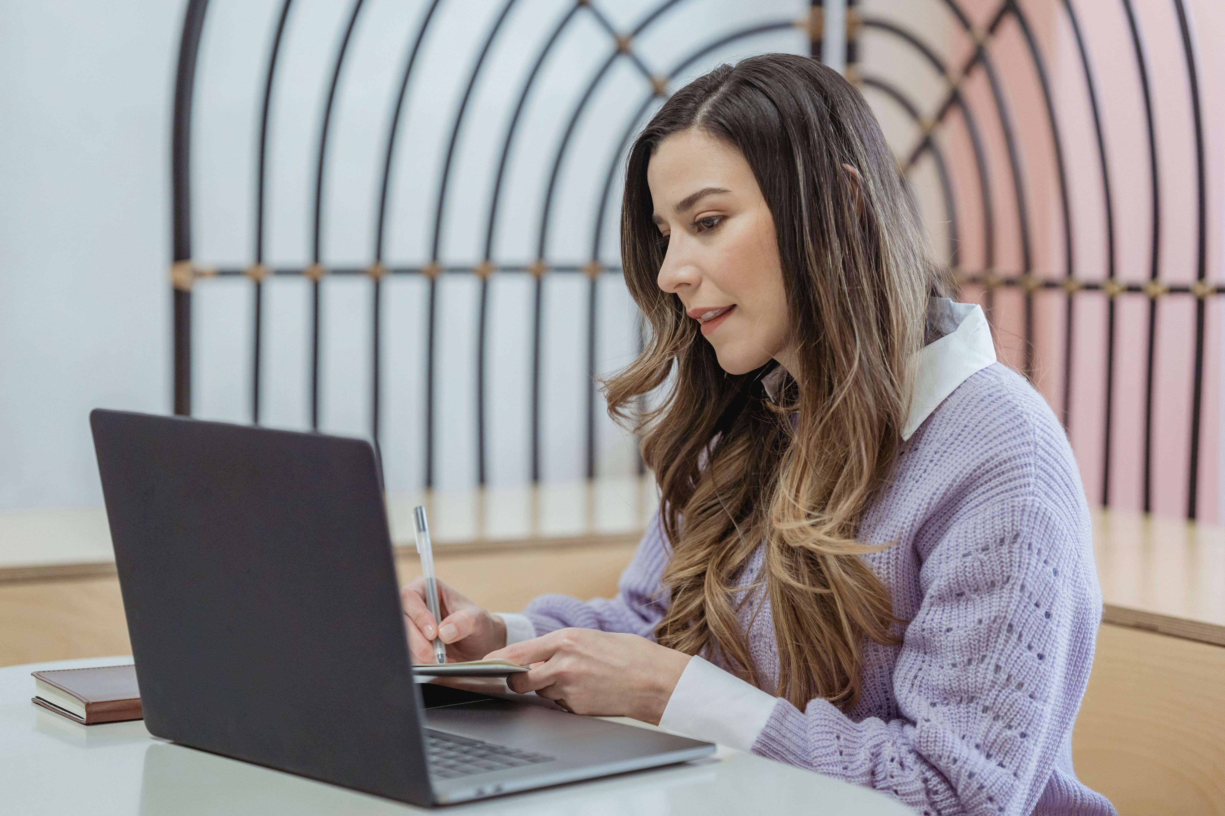 New York-Based AI Startup Employee Reveals Her 'Rs 90,000' Side Income