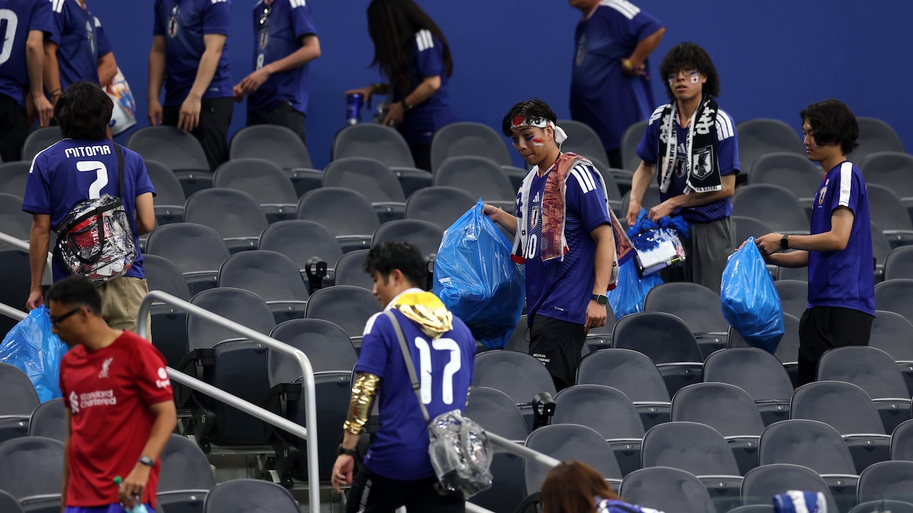 WATCH: Japan Fans Win Praise For Cleaning Stadium After Thrilling 2-2 Draw With Netherlands