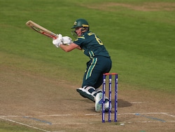 Beth Mooney Stars For Australia In Women's T20 World Cup Before Injury Scare