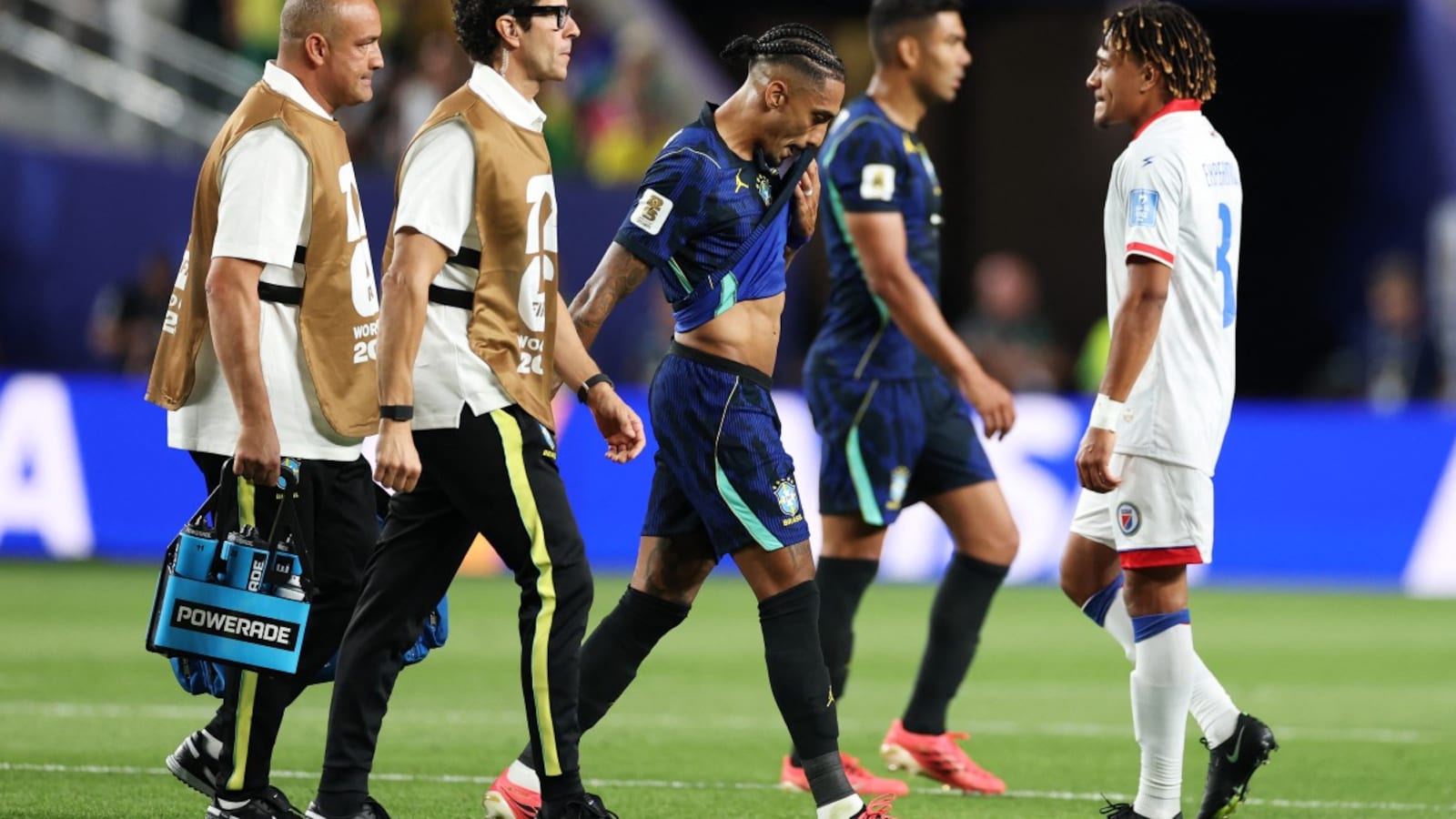 Brazils Raphinha To Have Intensive Treatment On Thigh Injury