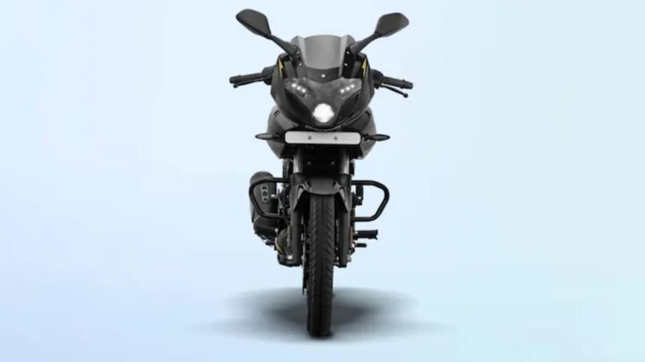 आ गई लड़कों की पहली पसंद! नए अवतार में लॉन्च हुई Bajaj Pulsar 220F, लुक देखकर हो जाएंगे दीवाने