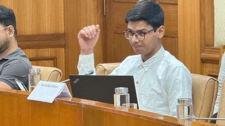 CBSE के OSM की पोल खोलने के बाद आज शाम बड़ा ऐलान करेंगे सार्थक सिद्धांत, टाइम भी बताया
