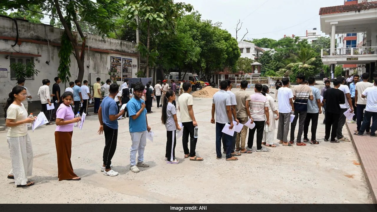 UP Students Miss NEET Exam Due To Wrong Location Displayed On Google Maps