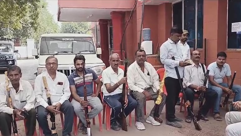 ग्वालियर-चंबल में बंदूक के लिए 'जंग'; लाइसेंस ट्रांसफर को लेकर भाइयों-परिजनों में बढ़े झगड़े और विवाद