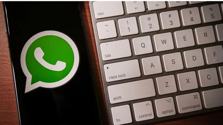 WhatsApp Web यूज करते हैं? एक छोटी सी गलती से हैक हो सकता है आपका फोन और लैपटॉप, CERT-In ने जारी किया अलर्ट
