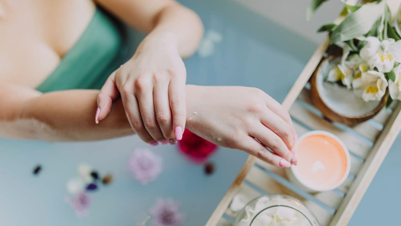 Body Scrub Benefits And How To Use It