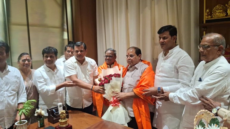 Maharashtra Politics: महाराष्ट्राच्या राजकारणात राजकीय भूकंप! दोन कट्टर वैरी एकत्र; विधानपरिषदेचं गणित बदललं