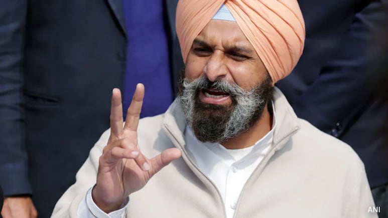 Punjab: Police Conduct Search Operations At SAD Leader Bikram Singh Majithia's Residence