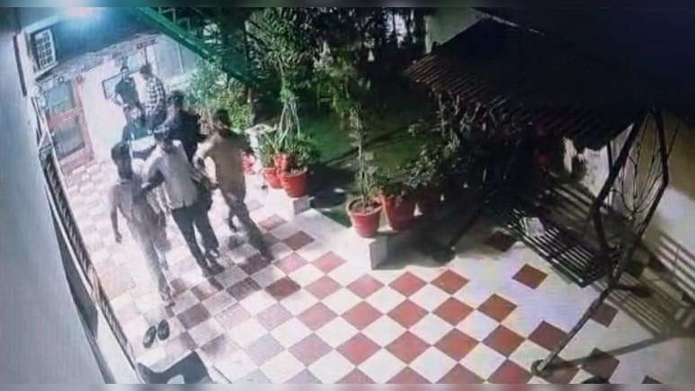 फर्जी ATS अफसर बन युवक का अपहरण, 98 लाख की फिरौती; जानें कैसे बची जान&nbsp;