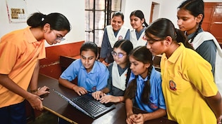 CBSE Re-evaluation: लॉगिन फेल होने की शिकायतों के बीच CBSE का दावा- 'एकदम ठीक चल रहा री-इवैल्यूएशन पोर्टल'