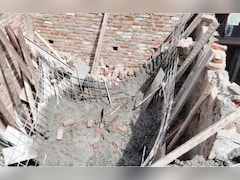 बुलंदशहर: निर्माणाधीन भवन का लेंटर गिरा, 6 मजदूर दबे, रेस्क्यू कर सभी को निकाला