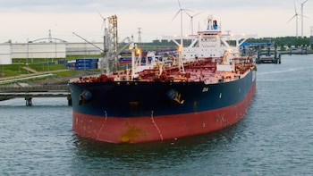 Tanker Traffic Shows India's Russian Crude Imports Set To Break Historical Records: Expert