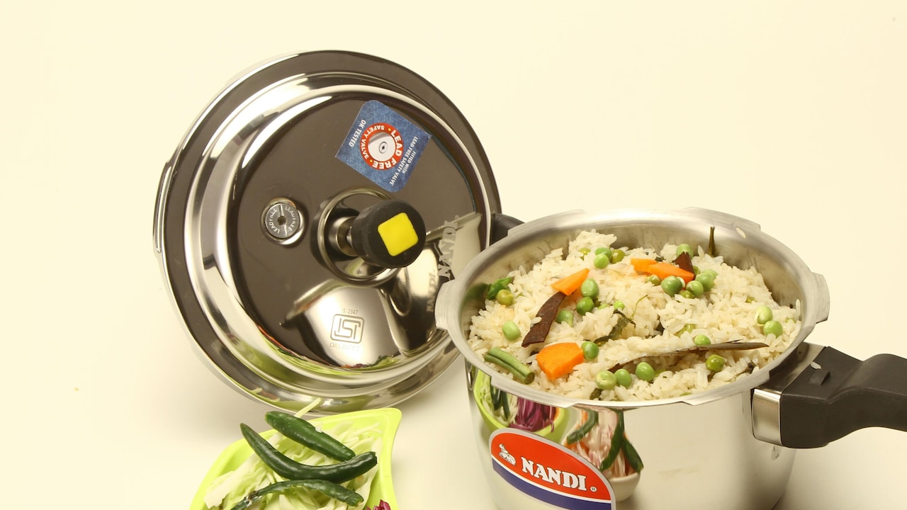 7 Rice Cookers Worth Considering If You Cook For One Or Two People 7 Rice Cookers Worth Considering If You Cook For One Or Two People