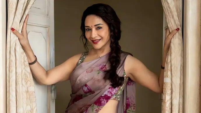 Madhuri Dixit in Maa Behen Madhuri Dixit in Maa Behen