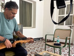 'डराने की कोशिश हुई तो जवाब मिलेगा' सुरक्षा हटने के बाद एयरगन साफ करते दिखे कीर्ति आजाद