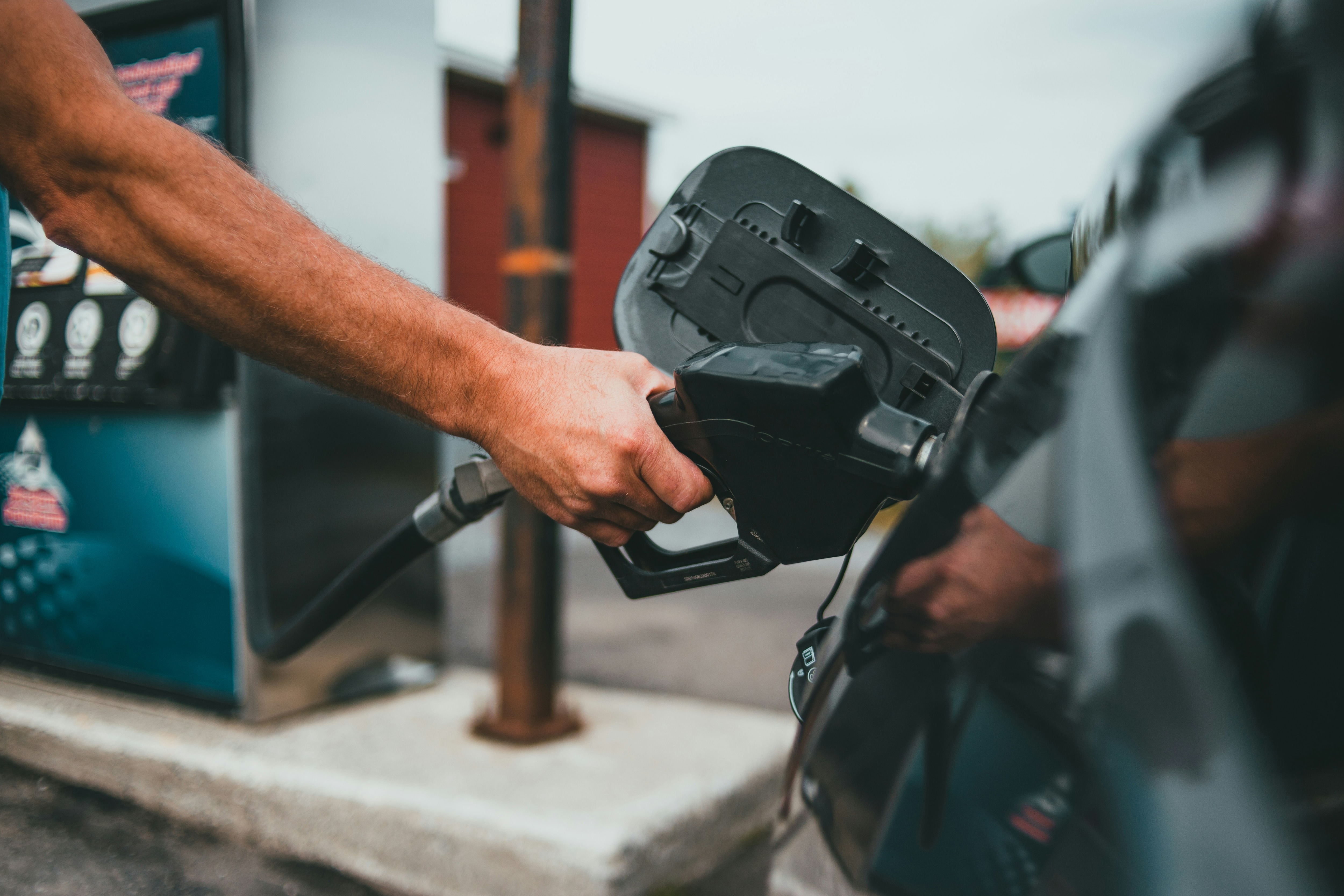 Fuel Consumption Drops 6.5% In May As LPG Demand Slumps; Petrol, Diesel See Subdued Growth