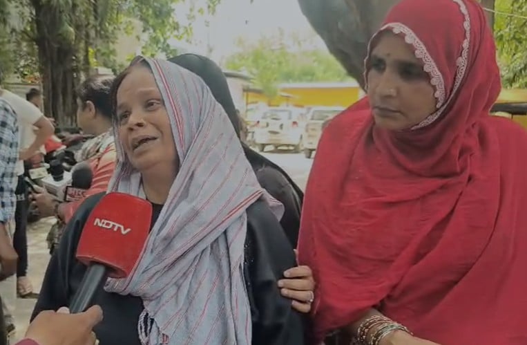 मृतका राजदा की बड़ी बहन मृतका राजदा की बड़ी बहन