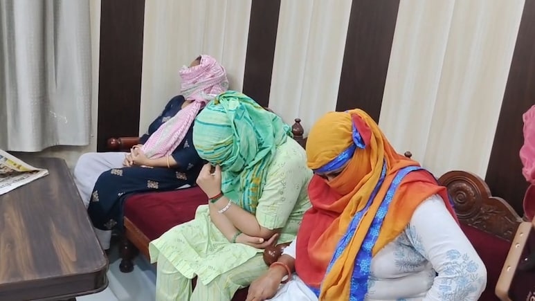 भरतपुर: 'नौकरी बचानी है तो पैसे दो', धमकाने वाली 3 महिला कर्मी ACB के जाल में फंसीं