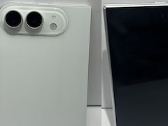 लीक हो गया Apple के पहले फोल्डेबल फोन का लुक, देखें Photos
