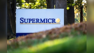Taiwan Raids Super Micro in Widening China Chip Smuggling Probe