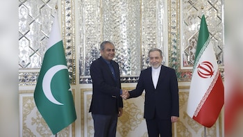 Pakistan Minister Meets Iran FM Abbas Araghchi In Tehran With 'Message'