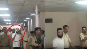 शर्मनाक! जिस दिल्ली धमाके ने उजाड़े कई परिवार, उसके आरोपी कोर्ट परिसर में हंसते दिखे