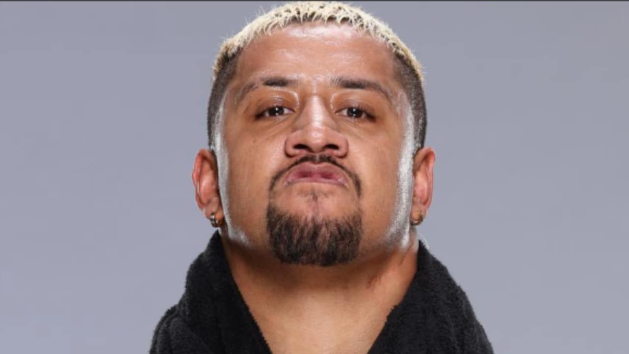 Solo Sikoa Sends Chilling Message To Rising WWE Star On SmackDown After Roman Reigns' Offer