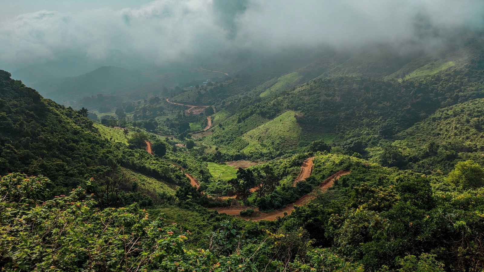 6 Kid-Friendly Hill Stations Perfect For A Last-Minute Family Getaway
