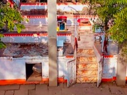 मंदिर में चढ़ावे के धन को लेकर भिड़े पुजारी, लाठी-डंडे से एक-दूसरे पर किया वार