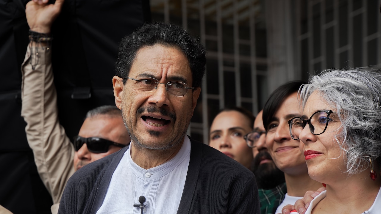 Senator Ivan Cepeda speaks at a polling station in Bogota on Sunday. Senator Ivan Cepeda speaks at a polling station in Bogota on Sunday.