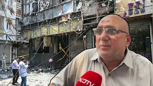 Delhi Heroes Let Go Of Lakhs Worth Of Mattresses To Save Guests From Deadly Fire