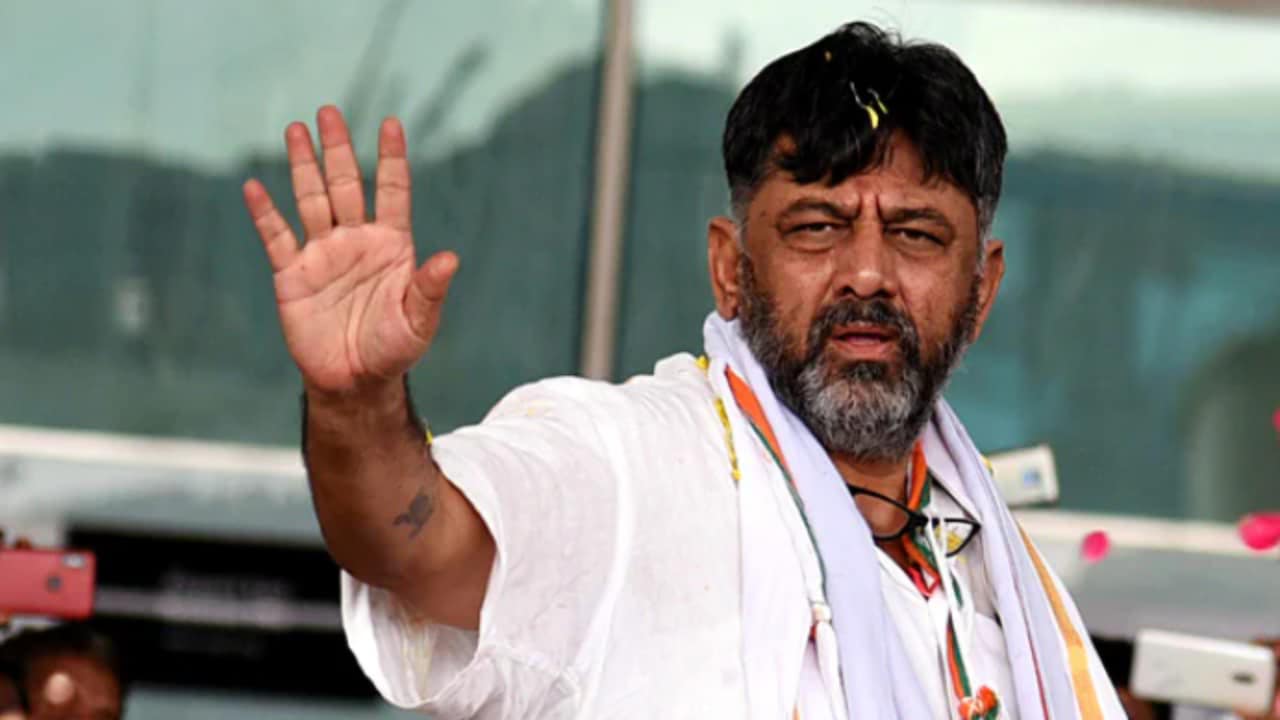 देश के सबसे अमीर CM डीके शिवकुमार, ₹1400 करोड़ की संपत्ति और लगातार 8 जीत का 'अजेय' रिकॉर्ड