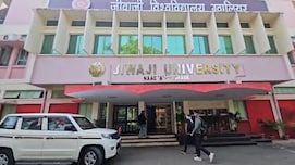 जीवाजी विश्वविद्यालय &lsquo;जुगाड़&rsquo; के सहारे! 104 में से 81 शिक्षक पद खाली, एक प्रोफेसर संभाल रहे कई विभाग