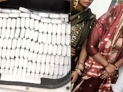 बिहार: लग्जरी कार में शराब की खेप लेकर पहुंचीं 'नई नवेली दुल्हनें', उत्पाद विभाग ने रेवा पुल के पास दबोचा