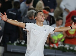 Jakub Mensik Holds Off Andrey Rublev To Book Maiden French Open Last-Eight Spot