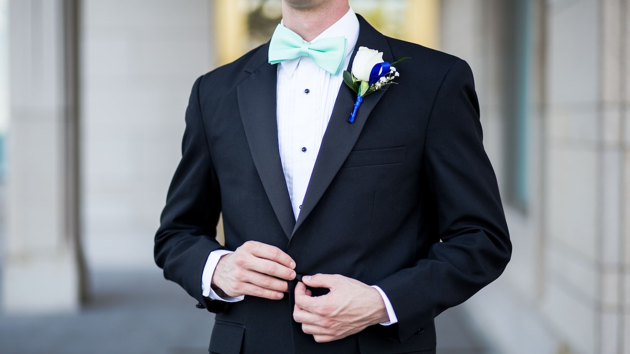 5 Best Mens Suits For Weddings, Office Events And Formal Dinners