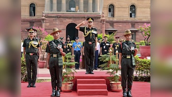 Outgoing Army Chief Says Future Wars Will Be Joint, Integrated And Theatre-Oriented