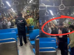 मुंबई लोकल में मर्डर, दरवाजा बंद करने के विवाद में चलती ट्रेन में युवक को चाकू से गोदा, मौत