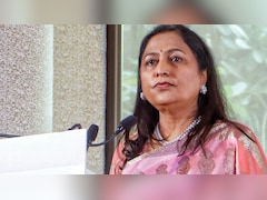 अदाणी फाउंडेशन और अनुष्का फाउंडेशन ने मिलाया हाथ, 10 हजार बच्चों की बदलेगी जिंदगी