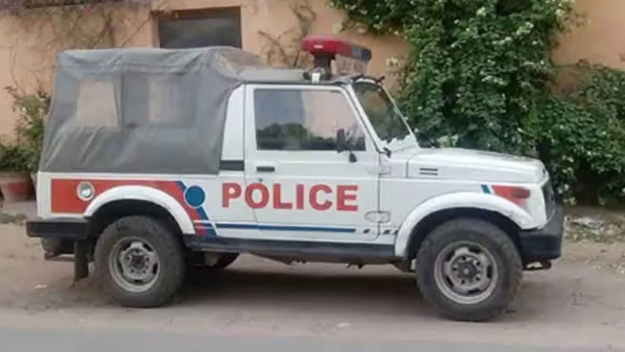असम: स्कूल टिफिन में बीफ लाने के मामले ने पकड़ा तूल, छात्र की मां गिरफ्तार