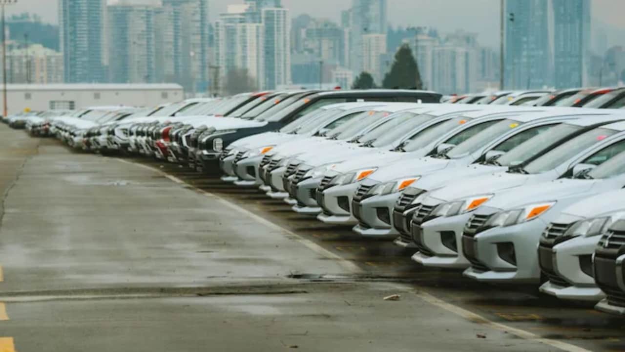 Rolls Royce और Jaguar प्रेमियों की लगी लॉटरी! भारत-ब्रिटेन डील से अचानक सस्ती हुईं विदेशी गाड़ियां
