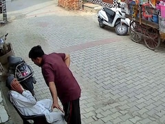 बेटे ने 72 साल के बाप को बेरहमी से पीटा, पुलिस ने किया अरेस्‍ट, पिता ने कहा- 