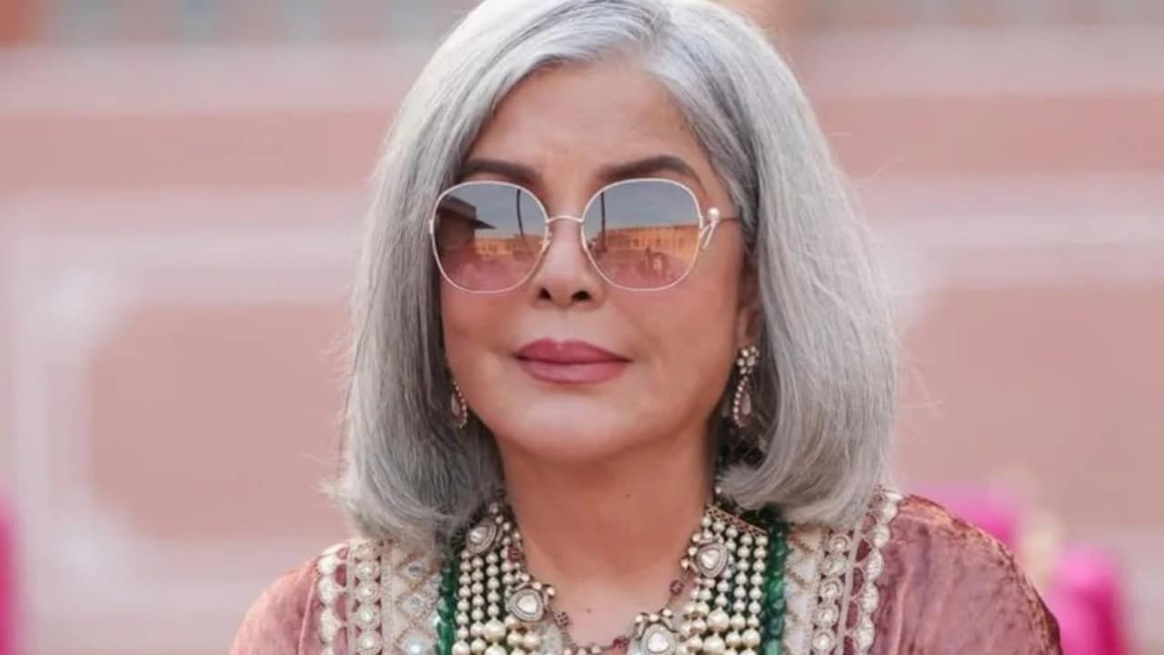 जीनत अमान लिव-इन रिलेशनशिप की सलाह पर कायम, बोलीं- 'दुख के 15 साल के बजाय खुशहाल के 5 साल बेहतर'